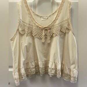 Cotton and crochet top.